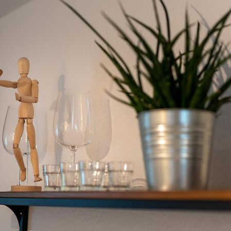 Cassel Lofts - Gemuetliches Apartment Fuer 3 - Naehe Marienkrankenhaus Kültér fotó
